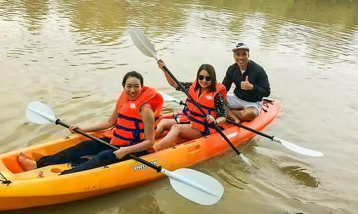 Mekong Delta Cai Be Floating Market Private Tour 1 Day
