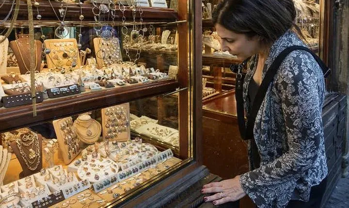 Florence Shopping Tour - Private