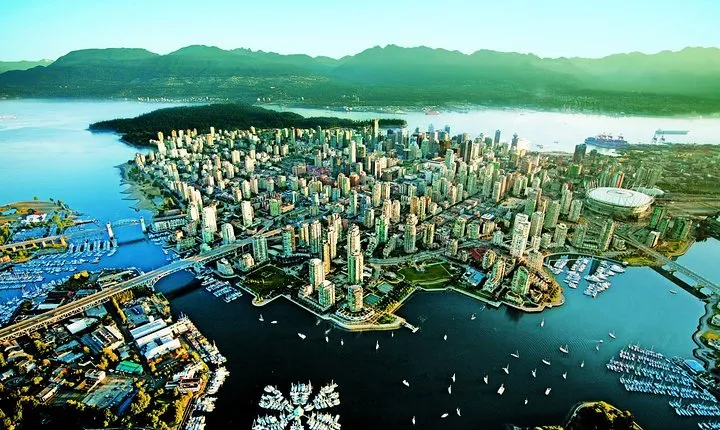 Private Tour: Vancouver Sightseeing and Capilano Suspension Bridge