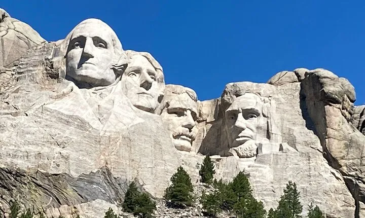 Day trip of the Black Hills: Mount Rushmore to Custer State Park!