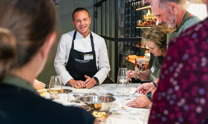 Authentic Roman Pasta & Tiramisu Experience with Italian Wine 