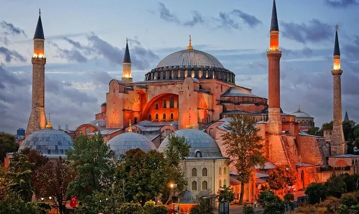 Classic Istanbul Tour: Hagia Sophia, Blue Mosque Cistern