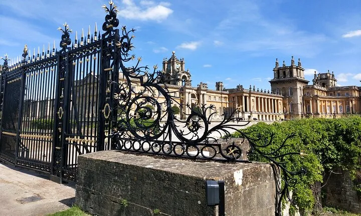 Blenheim Palace Guided Tour (with or without additional tour of Oxford city)