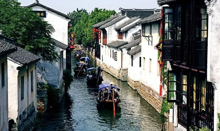 Wuxi Private Transfer to Suzhou with stop-over at Zhouzhuang Water Town