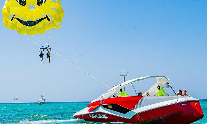 Parasailing in Punta Cana 