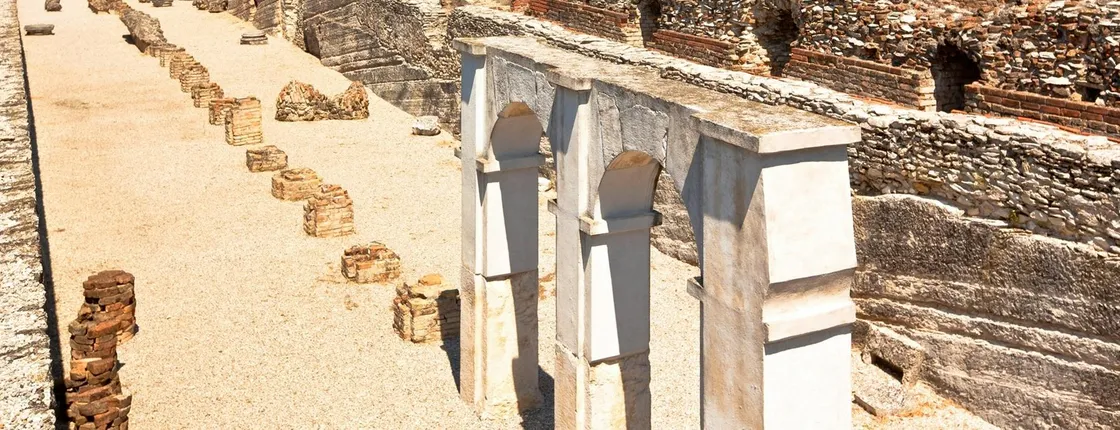 History and heritage guided tour of Sirmione