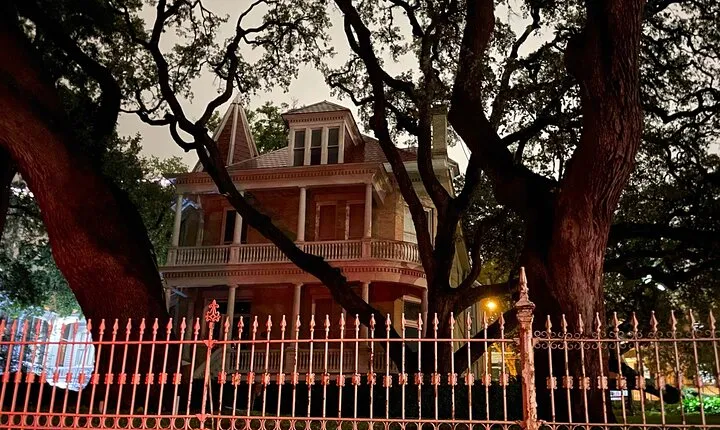 Austin's Famous Ghosts Smartphone Guided Audio App Walking Tour