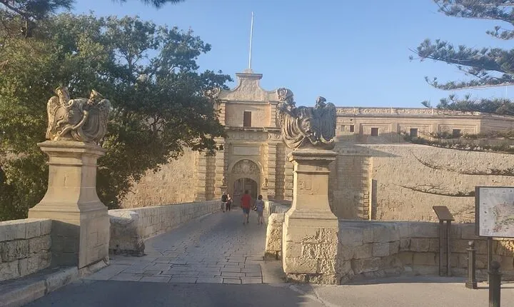 Explore the Old City of Mdina in a half private day
