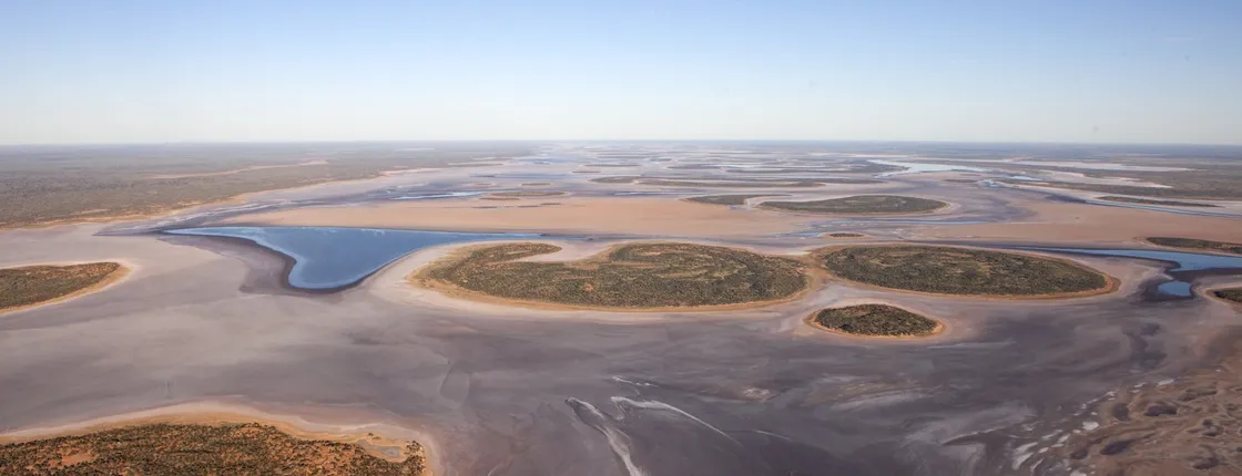 Plane Flight of Uluru, Kata Tjuta and Lake Amadeus