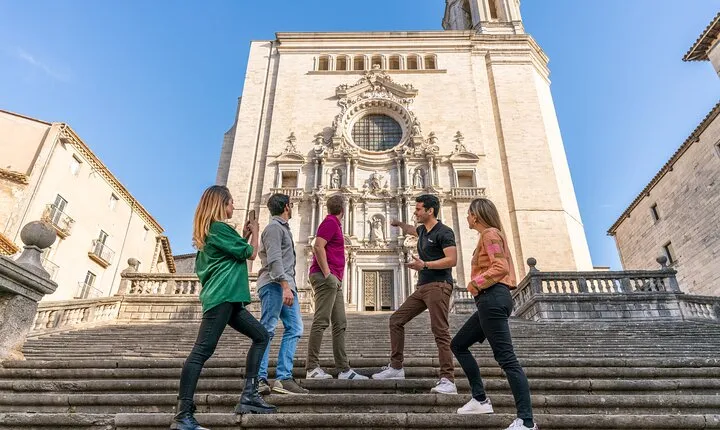 Girona Private Guided Tour by High Speed Train from Barcelona