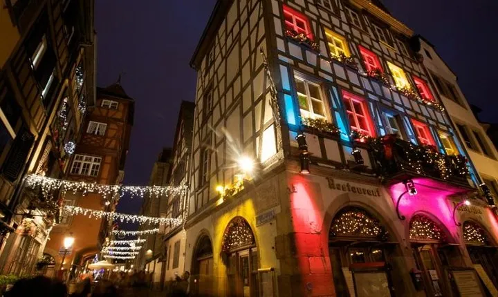 Strasbourg Christmas Lights Sightseeing Pedicab Private Guided Tour