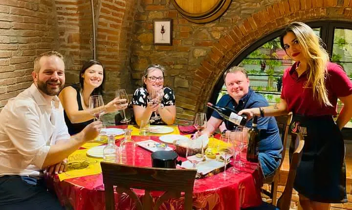 Duomo Complex and Wine Tasting Tour with Cupola Entry Tickets