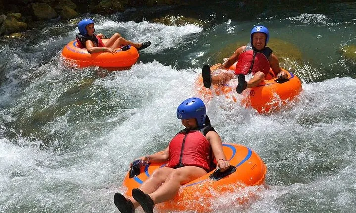 Montego Bay to Green Grotto Cave and River Tubing: Shared Tour