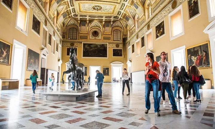 Pompeii and Museum of Naples Private Tour led by an Archaeologist