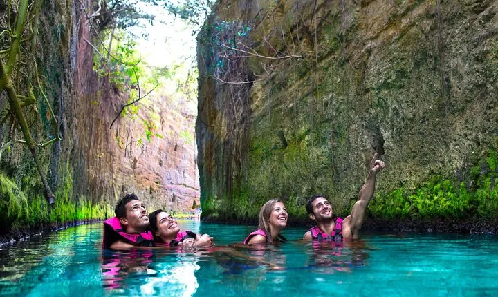 Visit the Mexican Caribbean and live the amazing experience with 3 ECO PARKS