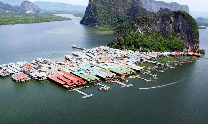 James Bond Island Sightseeing(No Canoeing) Tour by Longtail Boat from Phuket