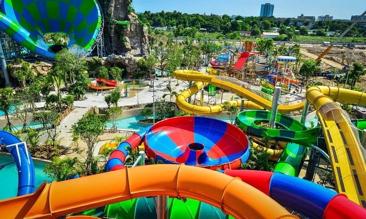 Vana Nava Waterpark Hua Hin Day Ticket include Towel and Locker