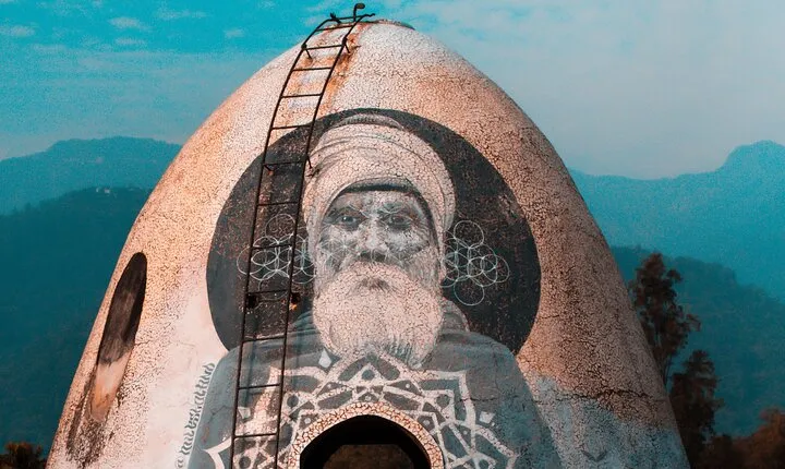 Rishikesh Ashram Half-Day Guided Tour