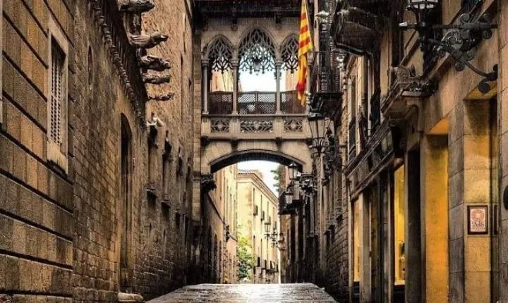Private Tour of the Mysterious and Forbidden Barcelona