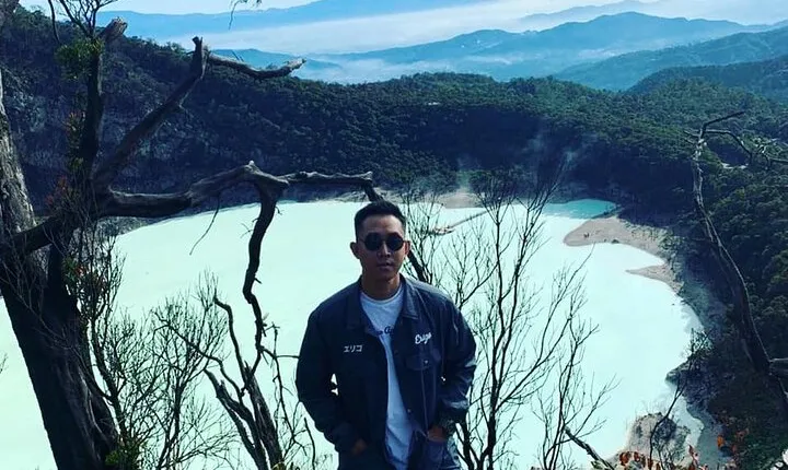 Private Tour to Bandung Volcano Hot Springs and Mud bathing