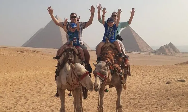 Private Guided Day-Tour to Giza Pyramids Egyptian Museum and Felucca