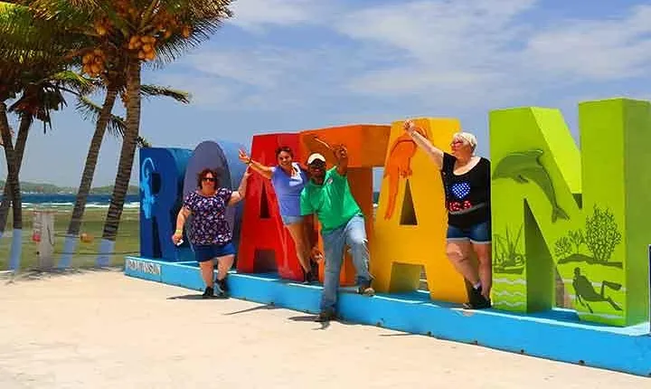 Cruise Ship Family Sloth & Monkeys, West Tour, Beach plus Private Vehicle