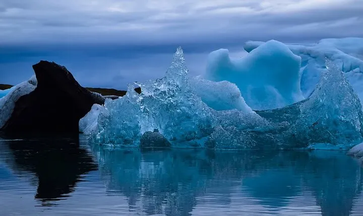 Private Glacier Lagoon Tour from Reykjavik