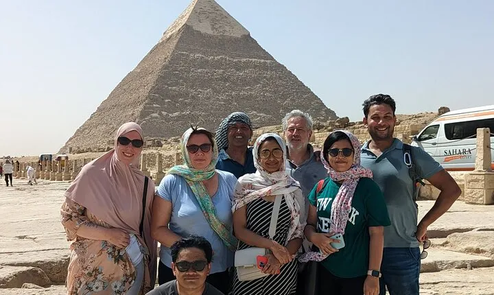 Private full day tour in Pyramids of Giza, Memphis and Saqqara