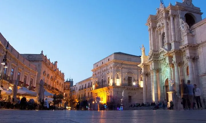 Private tour Syracuse -Archaeological Park and Ortigia with lunch