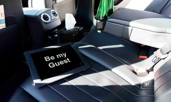 Luxury Warsaw Chopin Airport Transfer by private Limousine