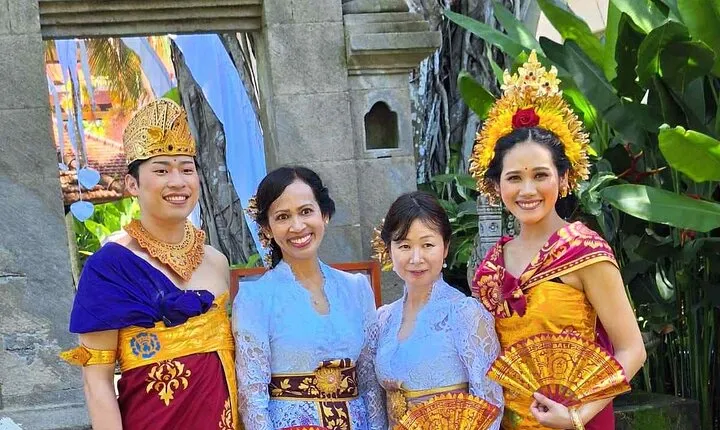 Balinese Traditional Custume and Make Up 