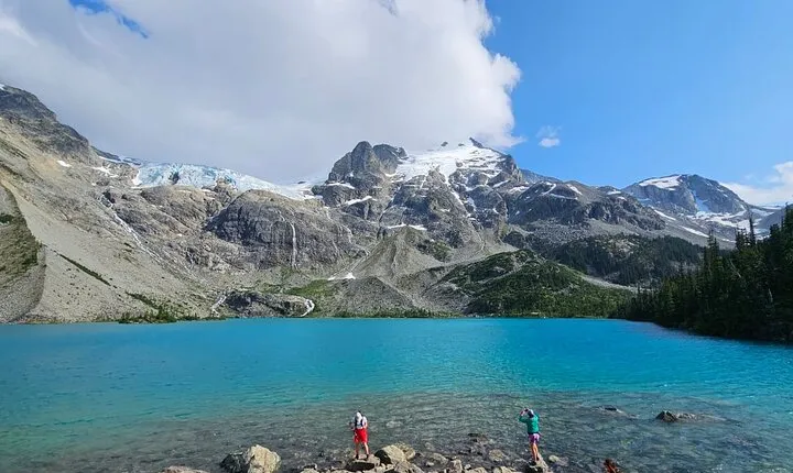 Joffre lakes/ Hiking Day Trip