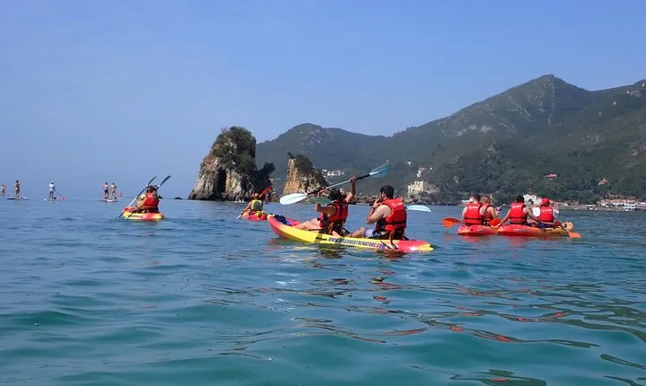Canoeing Portinho Arrábida