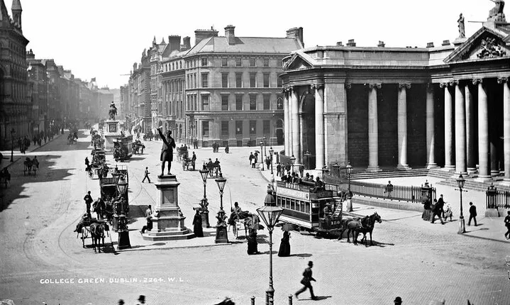 Dublin Castle.Book of Kells & Library with 5*Museum Heritage Tour