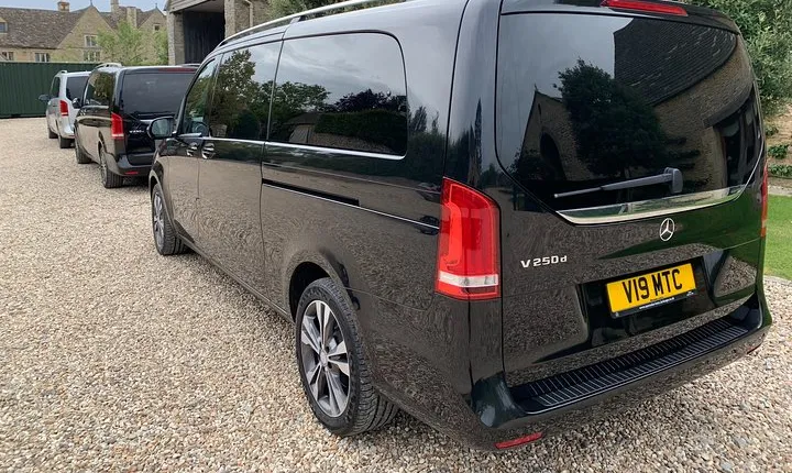 Luxury Mercedes-Benz V-Class Group Shopping Tour to Bicester Outlet Village