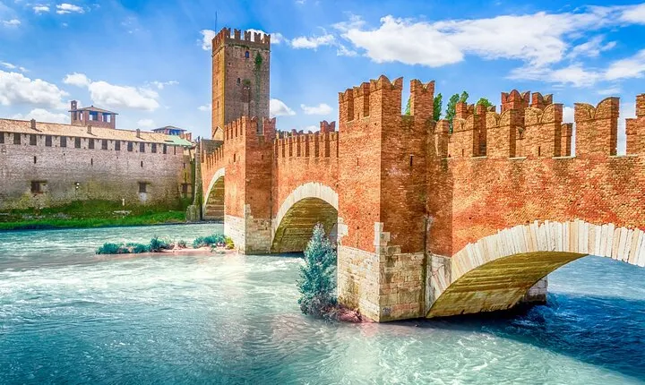Private day trip from Venice to Verona, Lago di Garda & back