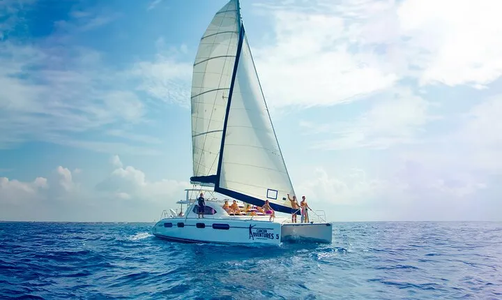 Riviera Maya Luxury Snorkeling Cruise with Lunch and Drinks