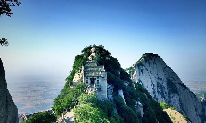 Huashan Mountain Private One Day Excurtsion Tour from Xian including Lunch