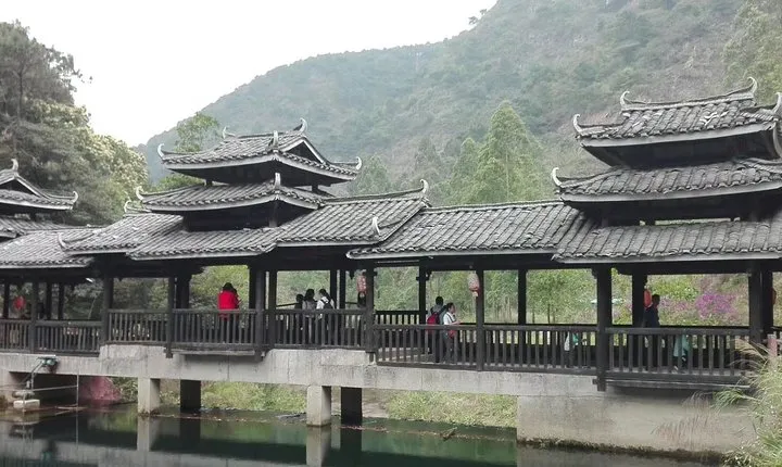 Private Day Tour to Antelope Gorge and Ziyun Valley in Zhaoqing