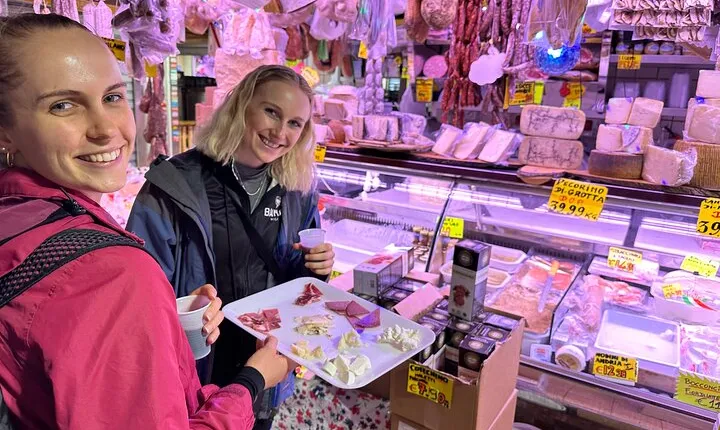 Gourmet Street Food and Guided Sightseeing Tour In Rome