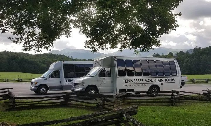 Cades Cove Sightseeing Bus Tour from Pigeon Forge