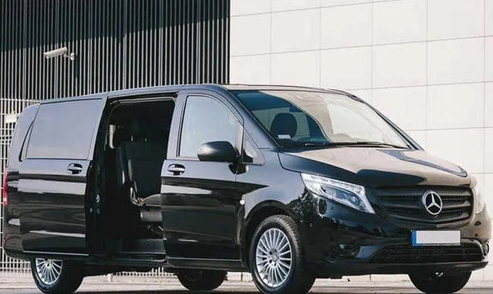 Return Transfer Rome Airport (FCO) to Hotel & back