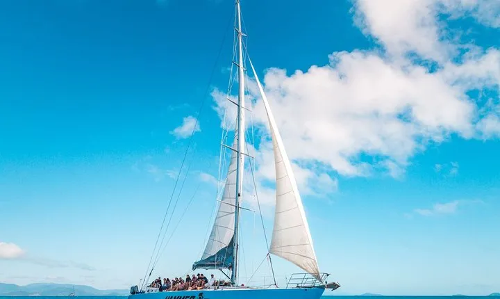 2 Day & 2 Night Whitsunday Sailing Adventure on Hammer 