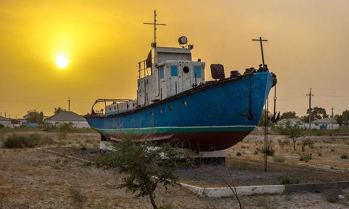Nukus Muynak Ship Cemetery Tour