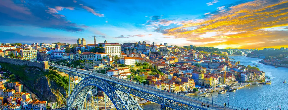 Escape Tour self-guided, interactive city challenge in Porto