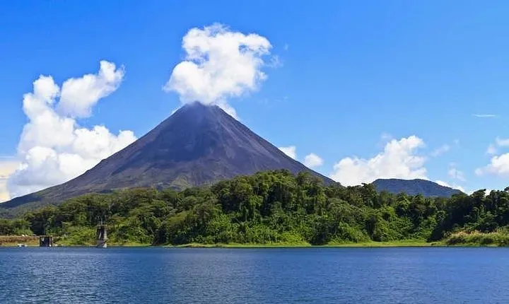 3-Day Arenal Volcano Hanging Bridges Hot Springs & Manuel Antonio