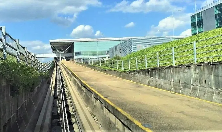 London Stansted Airport Private Transfers to/from London (Postcode W1 to W7)