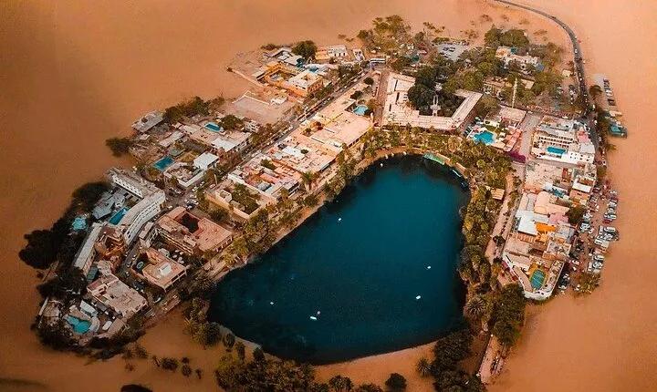 Lima Full Day Tour: Paracas and Huacachina Oasis