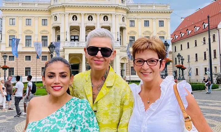 Vienna to Budapest and Bratislava Private Full Day Guided Tour