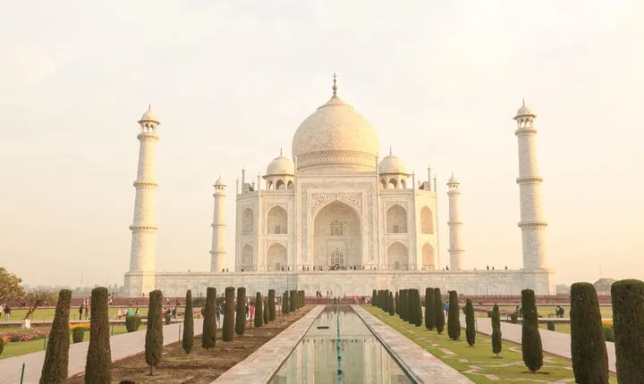 Private Taj Mahal at Sunrise and Agra Day Tour from Delhi